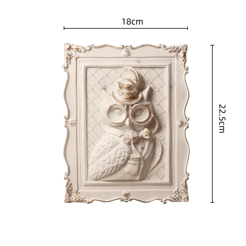 DecorBites™ إطار زخرفة جدارية متدلية من الراتنج على شكل قطة "إيرل" للمسة غريبة.