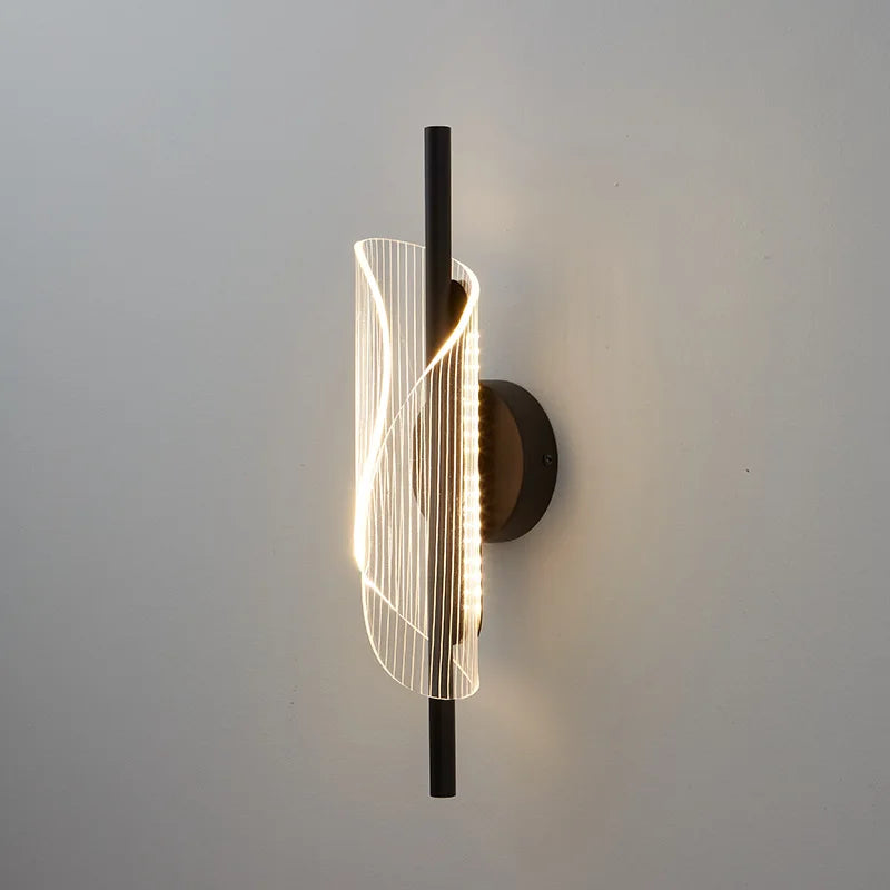وحدة إضاءة جدارية LED DecorBites™ باللونين الذهبي والأسود لغرفة النوم وغرفة المعيشة والممر والردهة