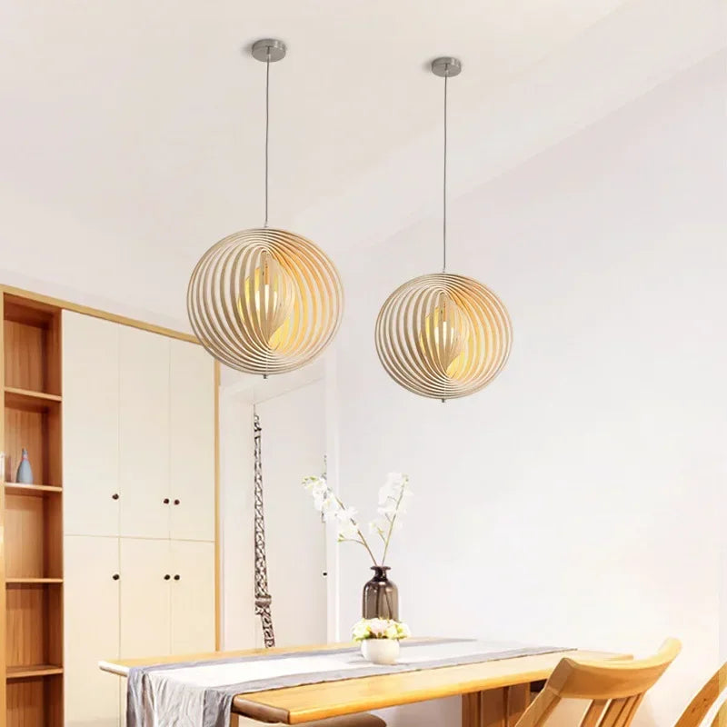 ثريا خشبية معلقة على شكل قمر ياباني من DecorBites™ لديكور المنزل