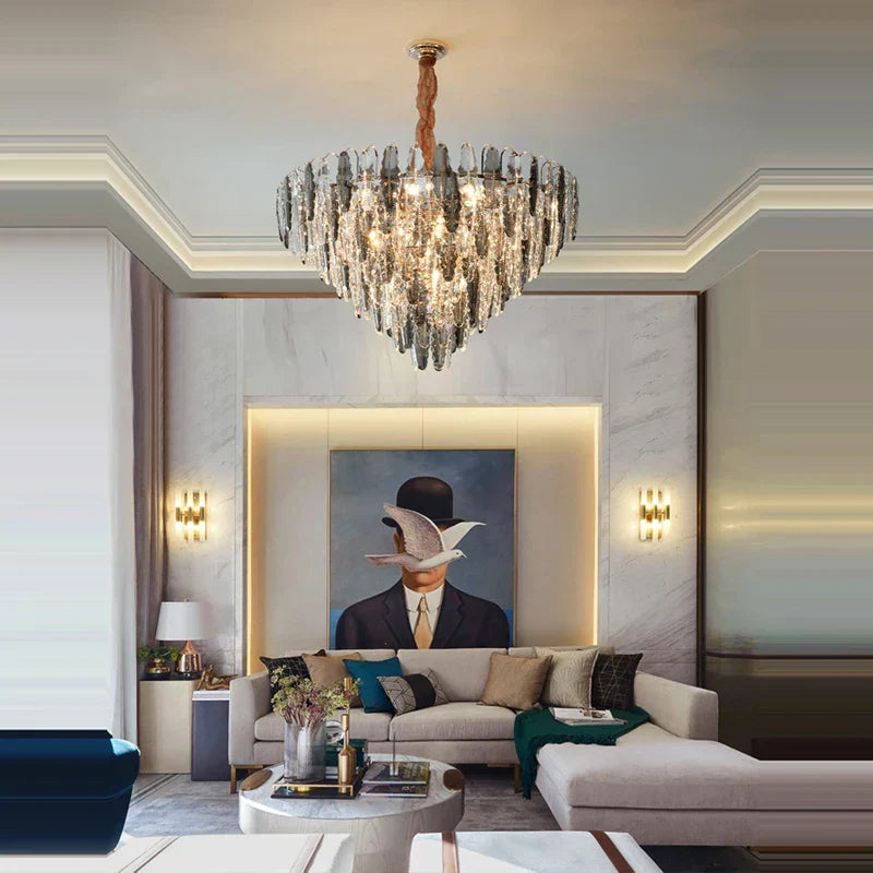 إضاءة ثريا كريستال ذهبية من DecorBites™ لغرفة المعيشة