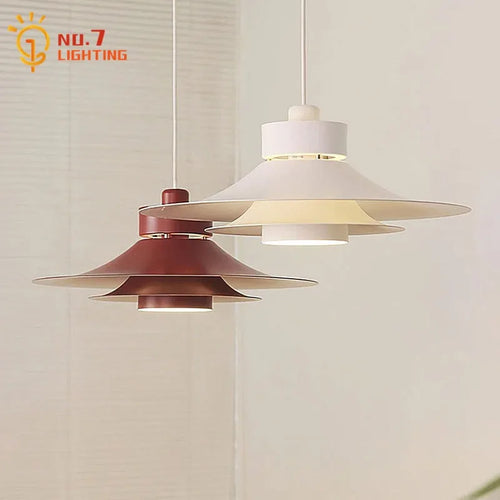 "مصباح معلّق على شكل صحن طائر عصري من DecorBites™ - مصباح تعليق بوق ذو طابع فرنسي"