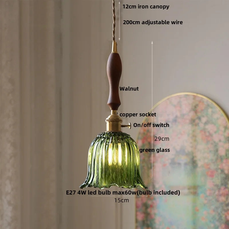 مصباح معلق LED زجاجي أخضر DecorBites™ | خشب جوز نورديك حديث | مفتاح بمقبض نحاسي | إضاءة متدلية