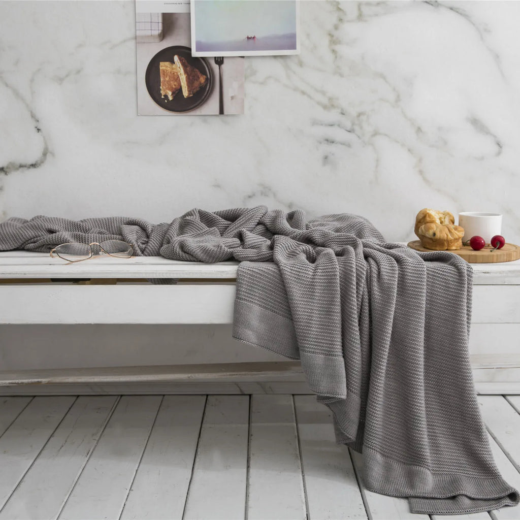 DecorBites™ Bamboo Cooling Throw Blanket - Stay Cool All Summer, Ideal for Hot Sleepers