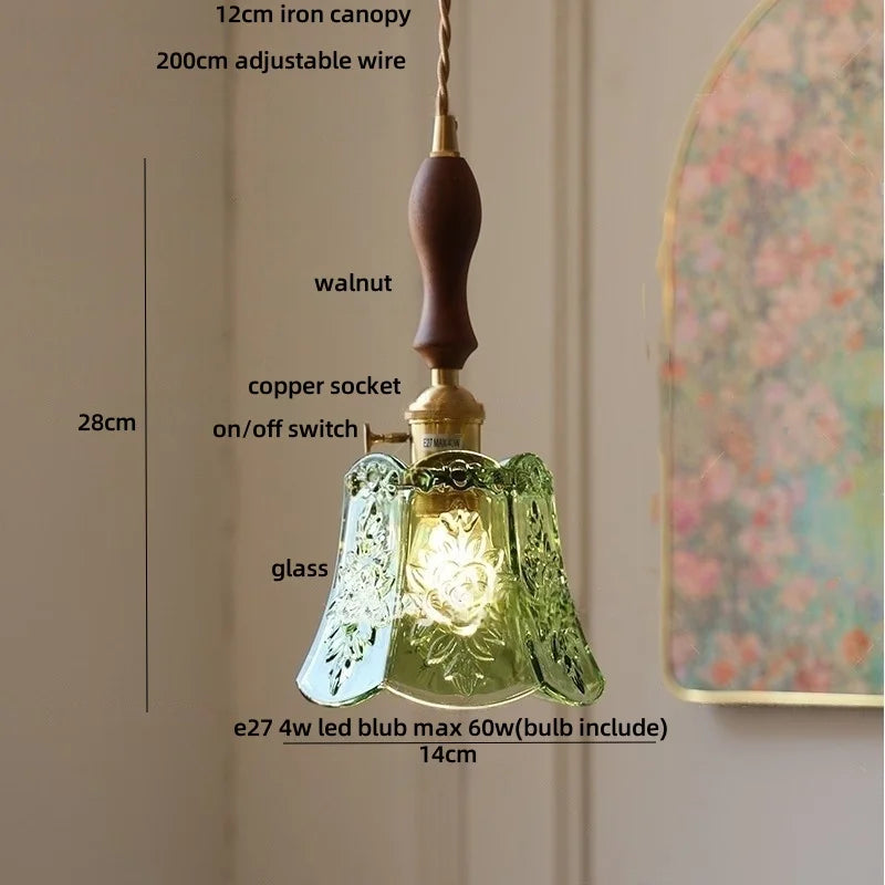 مصباح معلق LED زجاجي أخضر DecorBites™ | خشب جوز نورديك حديث | مفتاح بمقبض نحاسي | إضاءة متدلية