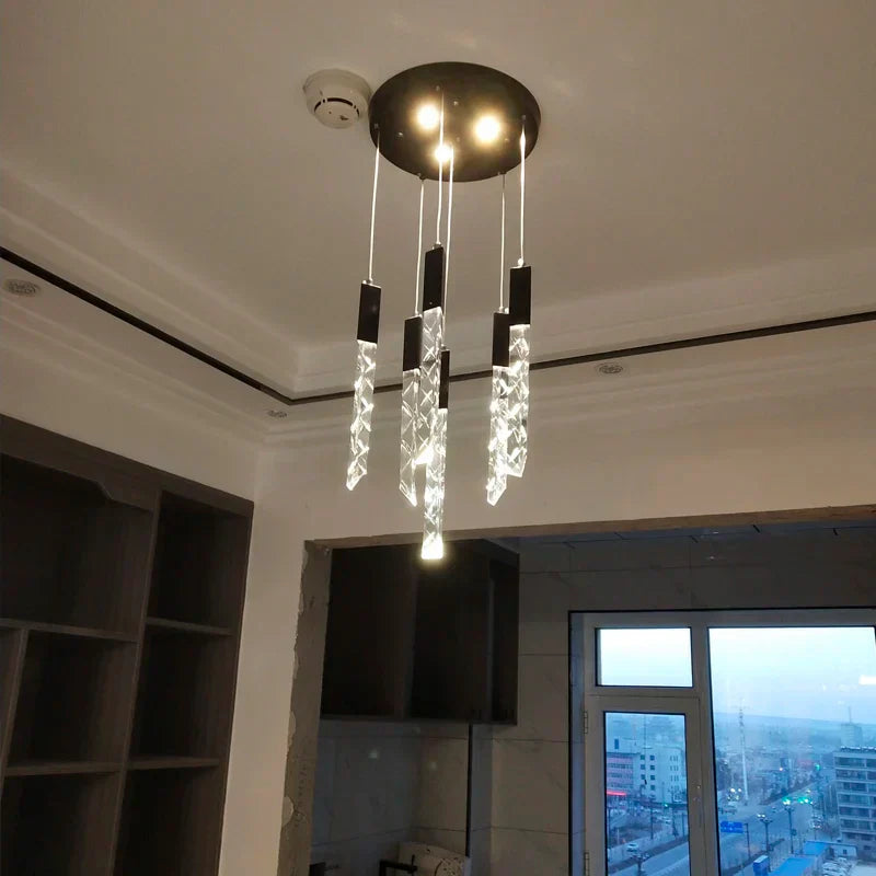 ثريا كريستال ذهبية على شكل درَج من DecorBites™ إضاءة LED متدلية فاخرة إضاءة داخلية فاخرة