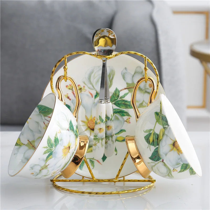 طقم فنجان وصحن سيراميك Green Flowers من DecorBites™ للقهوة والشاي والعصير والمزيد