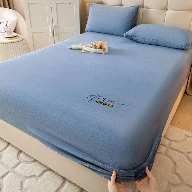 DecorBites™ Cozy Velvet Fitted Sheet: Thick Warm Bed Cover for Bedroom Living Room