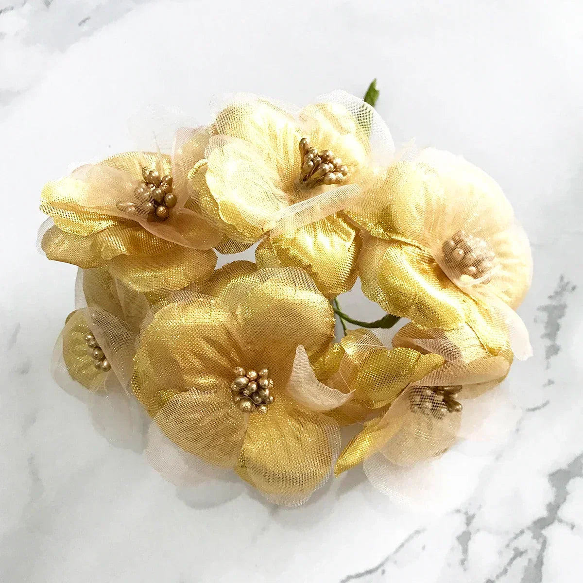 DecorBites™ Gold Hybrid Flower Cherry Stamen Berries Bundle لتزيينك بنفسك