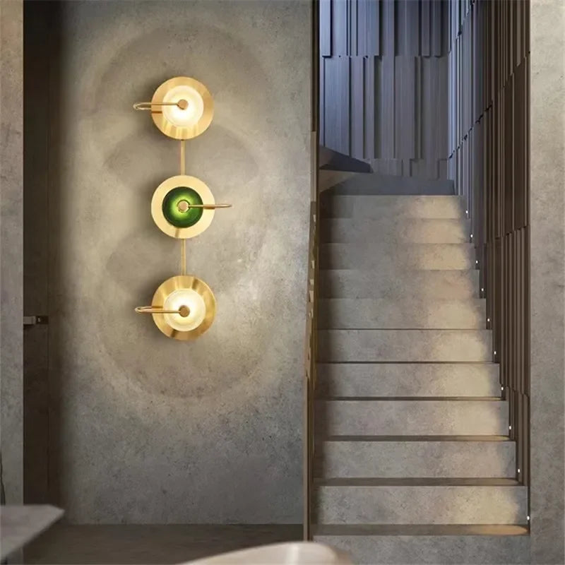 مصباح حائط DecorBites™ دائري من زجاج الكريستال الأخضر - أضواء فنية نورديكية بسيطة على طراز آرت ديكو