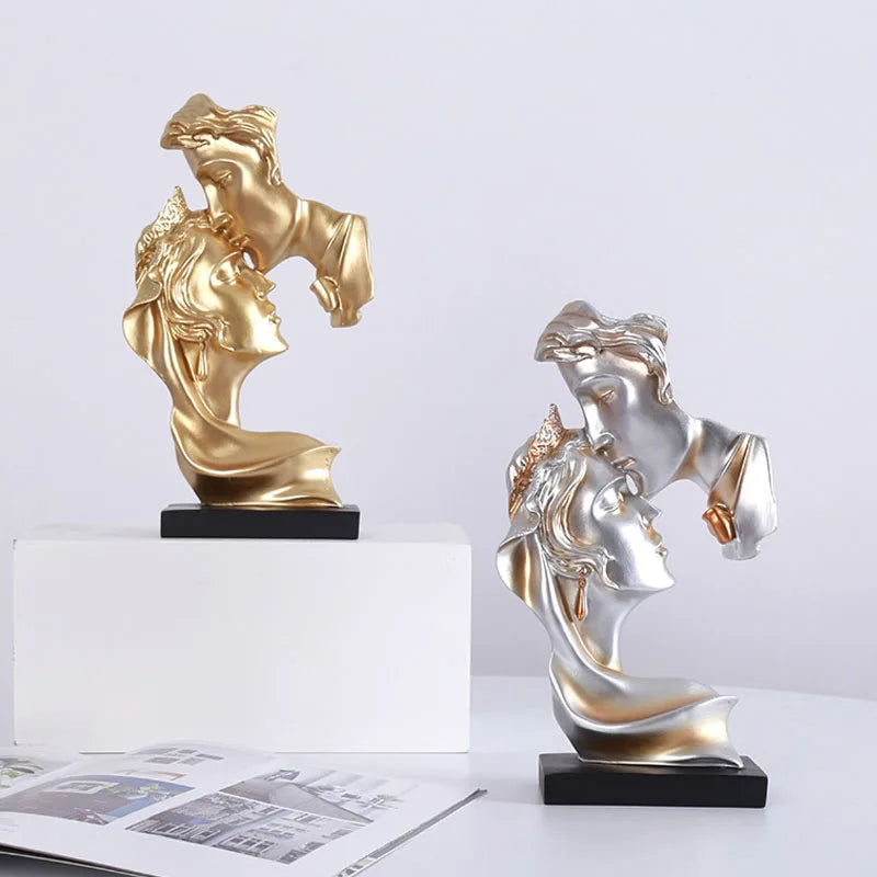 DecorBites™ 26cm Resin Kissing Couple Figurines - Valentine's Day Decor & Gift