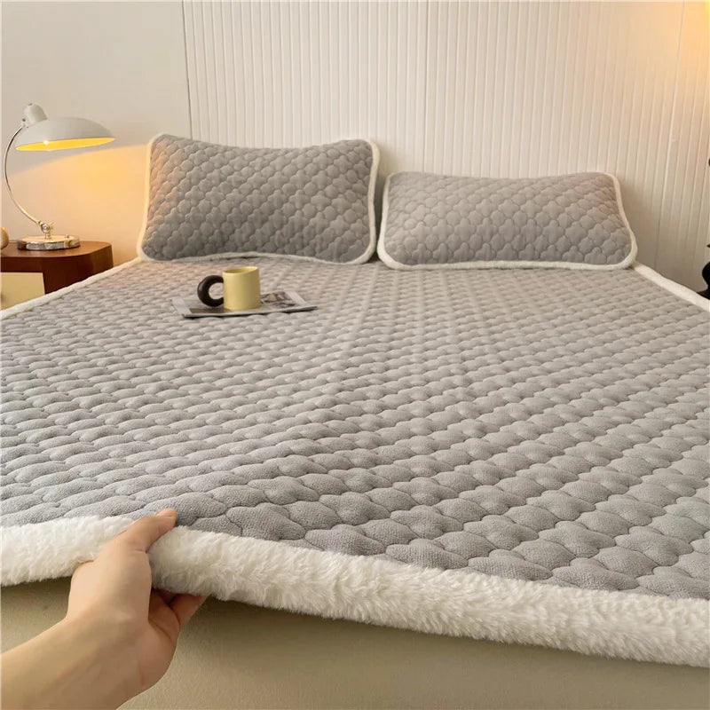 DecorBites™ Antibacterial Milk Velvet Mattress, Thick & Warm with Anti-Slip Straps