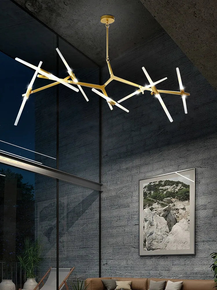 ثريا DecorBites™ Gold Branch LED لفيلا دوبلكس ودرج - إضاءة داخلية عصرية