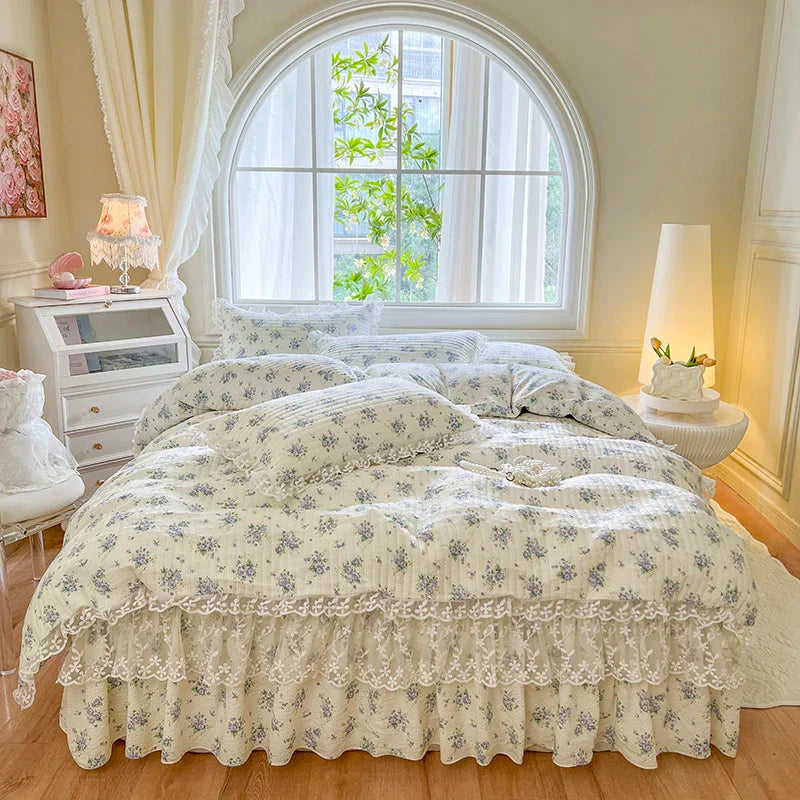 DecorBites™ French Lace Ruffles Seersucker Bed Set: 4Pcs Princess Bedding Quilt Cover