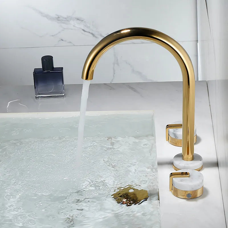 خلاط حوض حمام واسع من النحاس الذهبي والرخام من DecorBites™ مقاس 8 بوصات