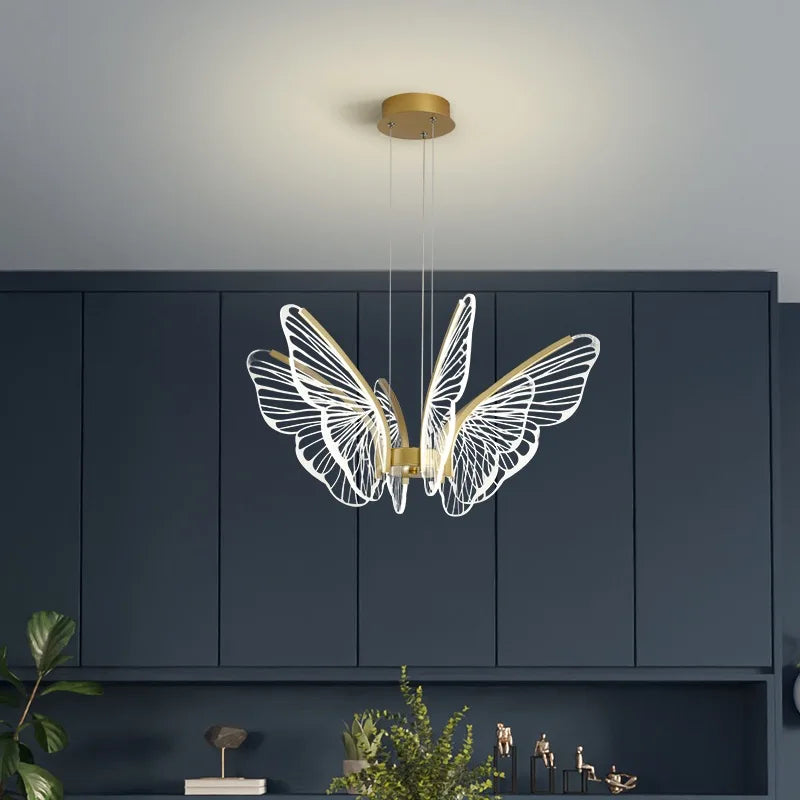ثريات الفراشة LED من DecorBites™: تجهيزات إضاءة عصرية لديكور المنزل