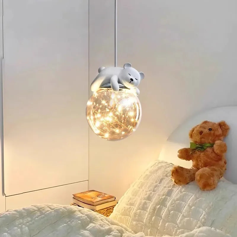 ثريات غرف الأطفال LED من DecorBites™ بتصميم دب أبيض وأرنب، مصباح معلق زجاجي لجانب السرير
