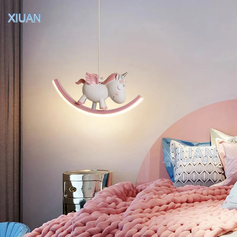 مصابيح معلقة على شكل وحيد القرن للأطفال من DecorBites™، ثريات على شكل دب أبيض وفيل وردي