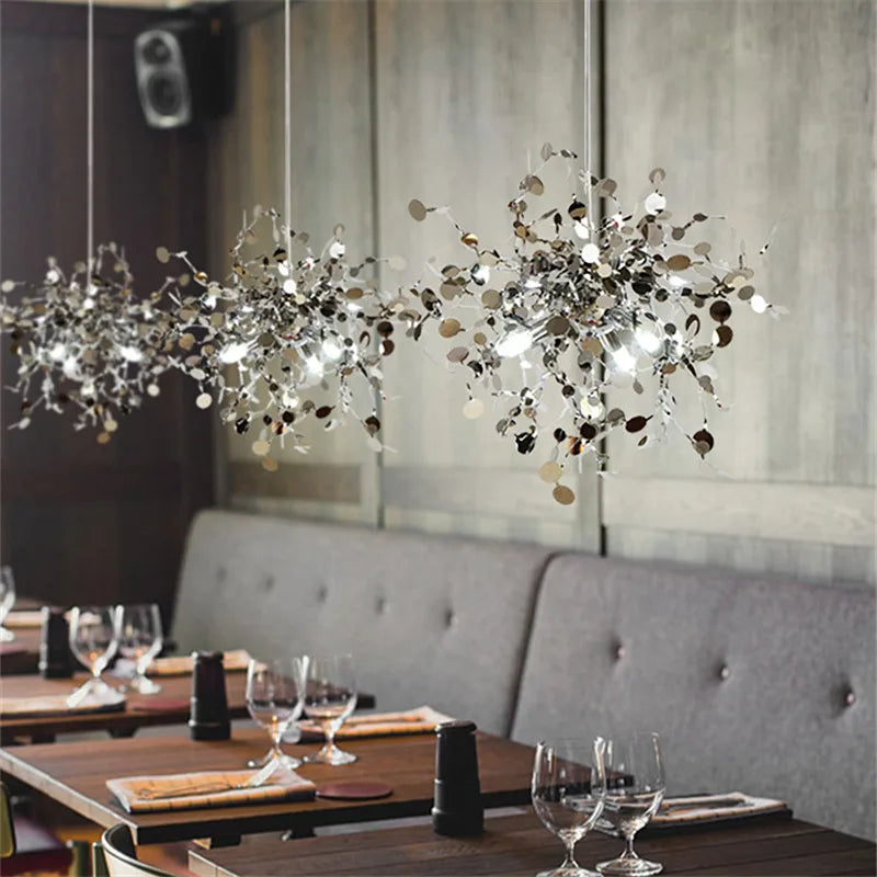 ثريا سقف كروم من DecorBites™ بتصميم ورقة شجر لغرفة المعيشة أو البار أو إضاءة الشرفة