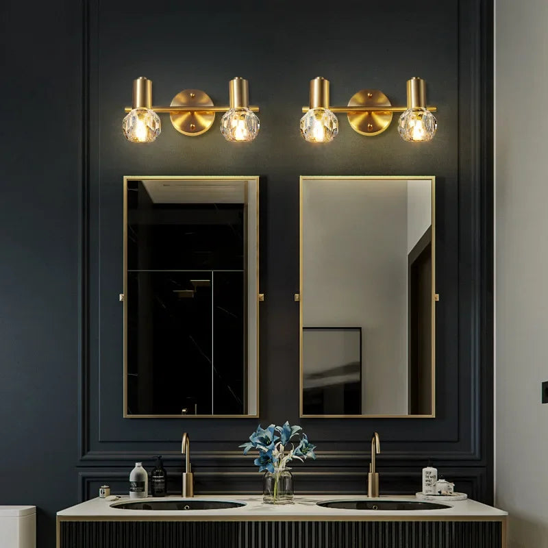 DecorBites™ مصباح جداري كريستالي ذهبي لغرفة النوم والدراسة، إضاءة LED حديثة وفاخرة