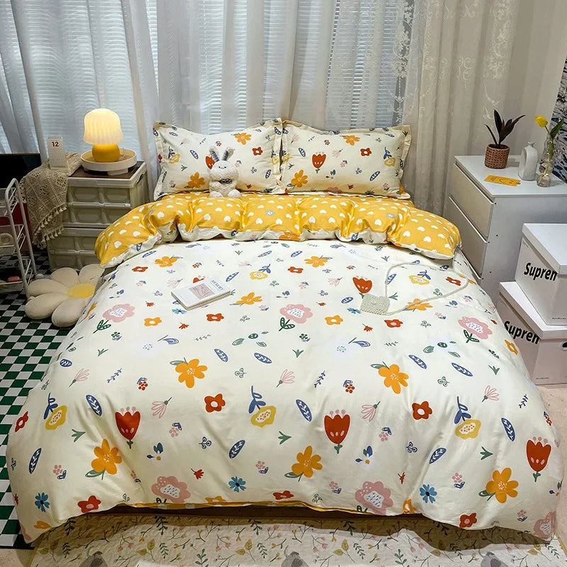 DecorBites™ Flowers Print Cotton King Size Bedding Set, Soft & Comfortable Duvet Cover Set