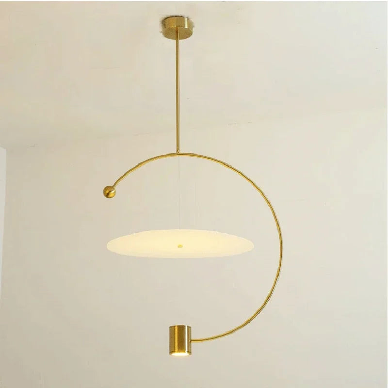 مصباح تعليق LED مطلي بالذهب من DecorBites™ لديكور المنزل وغرفة الطعام