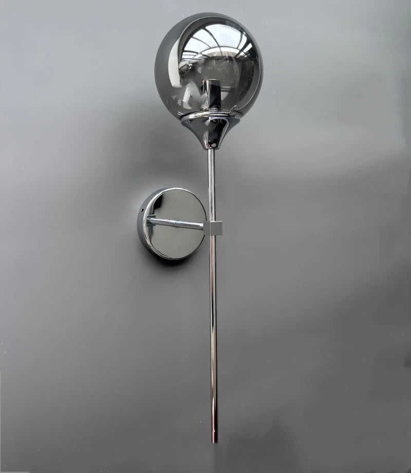 وحدة إضاءة جدارية زجاجية دائرية ذهبية من DecorBites™: تصميم إسكندنافي عصري لديكور المنزل