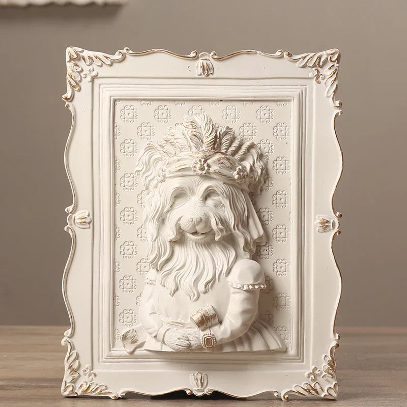 DecorBites™ إطار زخرفة جدارية متدلية من الراتنج على شكل قطة "إيرل" للمسة غريبة.