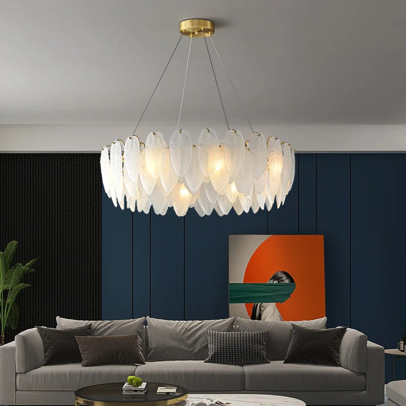 DecorBites™ ثريا ريش ذهبية بإضاءة LED معلقة لديكور المنزل