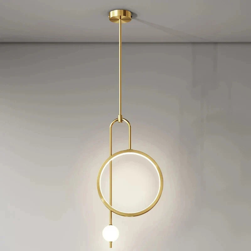 ثريا معلقة LED بكرة زجاجية دائرية ذهبية سوداء من DecorBites™