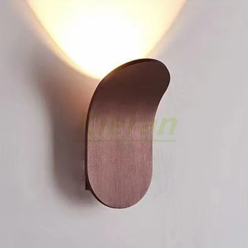 مصباح حائط لوح تزلج ليد على شكل ضمادة من DecorBites™ لديكور عصري على الطراز الاسكندنافي