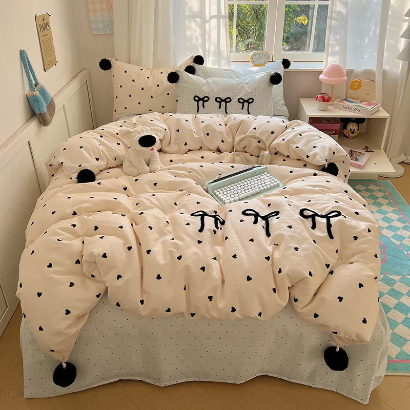 طقم سرير بومبوم بنمط فيونكة أميرات كورية من DecorBites™ - قياس كوين مفرد