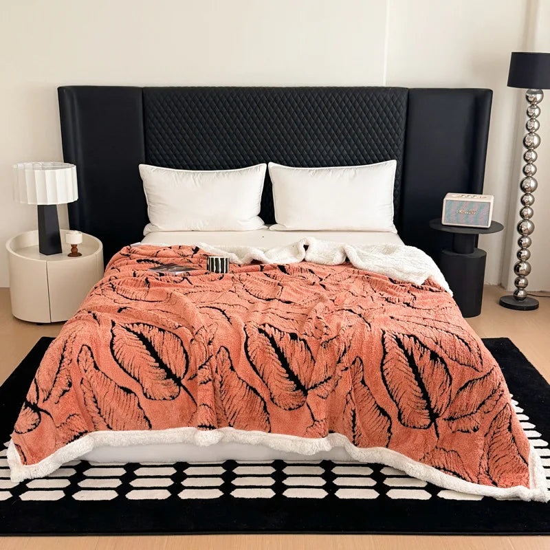 Couverture en flanelle double épaisseur jacquard feuilles DecorBites™ pour canapé et lit
