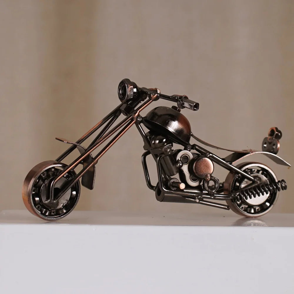 DecorBites™ 14cm Retro Motorcycle Model Metal Figurine Home Decor & Toy