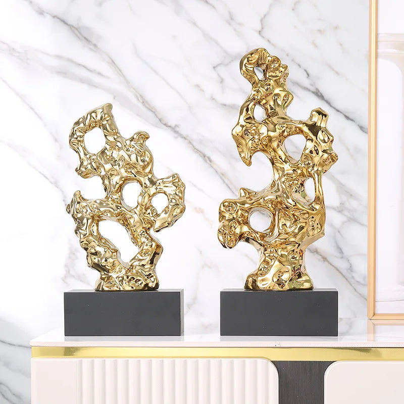تُحف ديكور المنزل من DecorBites™: تماثيل مرجانية ذهبية مجوفة