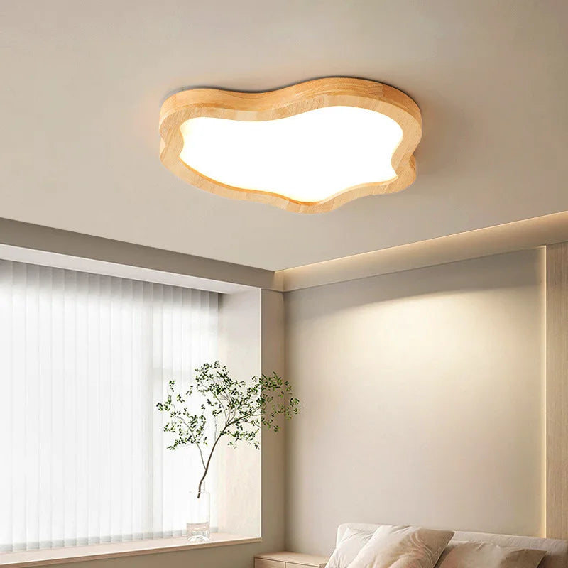Plafonnier LED en bois en forme de nuage DecorBites™ pour salon moderne de style nordique