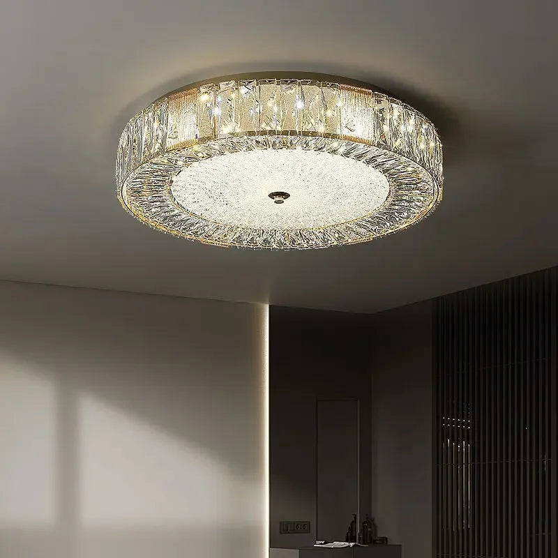 ثريا سقف كريستال ذهبية من DecorBites™: مصباح LED فاخر وعصري لغرفة المعيشة
