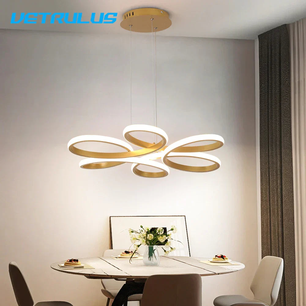 ثريا معلقة أكريليك بتصميم زهرة ذهبية من DecorBites™ - مصباح سقف LED حديث