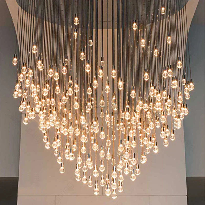 ثريا كرة كريستالية كبيرة LED ذهبية من DecorBites™ لغرفة المعيشة العصرية الفاخرة