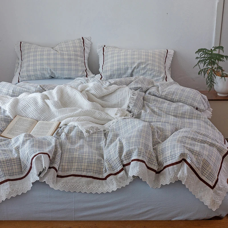 طقم مفروشات من الدانتيل الكشكش الكوري من DecorBites™ للفتيات
