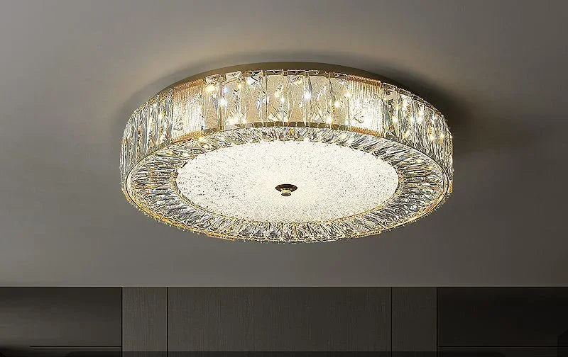 ثريا سقف كريستال ذهبية من DecorBites™: مصباح LED فاخر وعصري لغرفة المعيشة