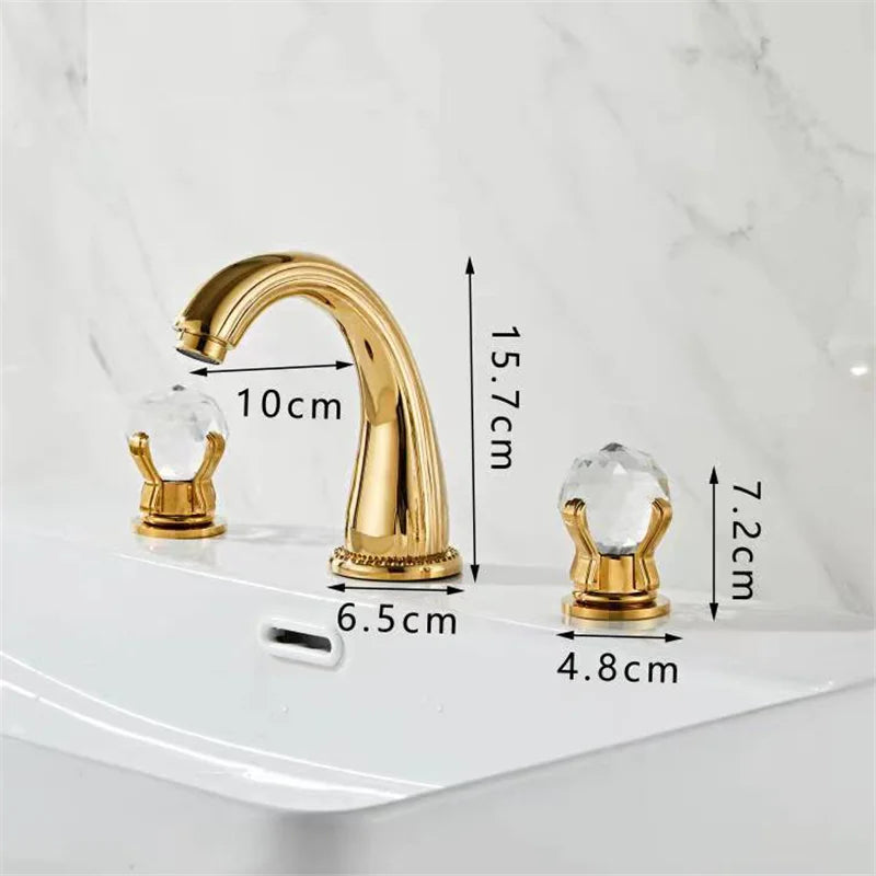 DecorBites™ صنبور حوض ذهبي بمقبض كريستال، 3 فتحات، خلاط حوض حمام واسع الانتشار