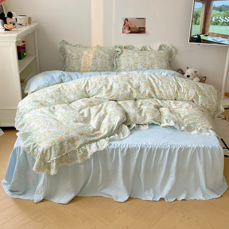 طقم مفروشات دانتيل كوري مكشكش من DecorBites™ مع غطاء سرير، خامة ناعمة ولطيفة على البشرة