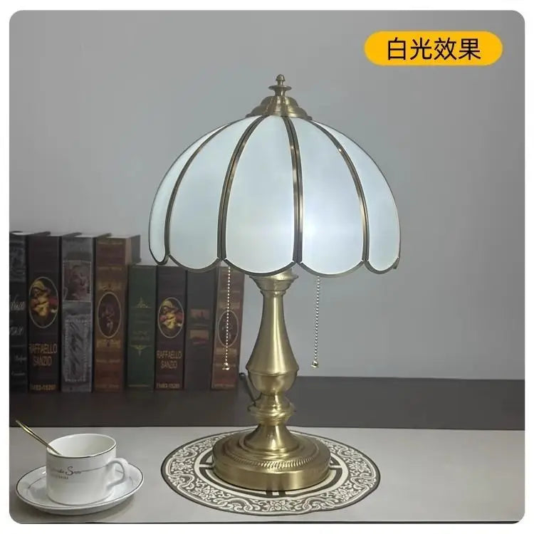 مصباح أرضي LED من النحاس والزجاج الكريستالي من DecorBites™ لغرفة المعيشة وغرفة النوم وغرفة الدراسة الفاخرة