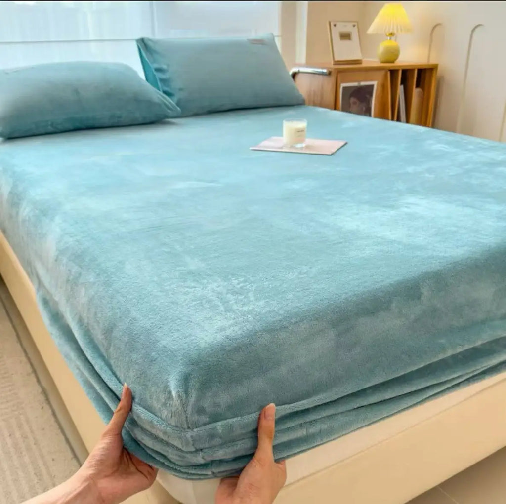 DecorBites™ Cozy Milk Velvet Fitted Sheet for Autumn & Winter Mattress Topper