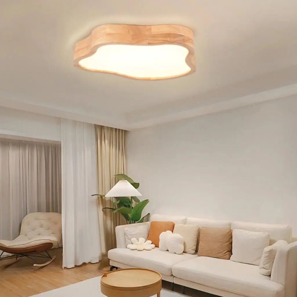 Plafonnier LED en bois en forme de nuage DecorBites™ pour salon moderne de style nordique