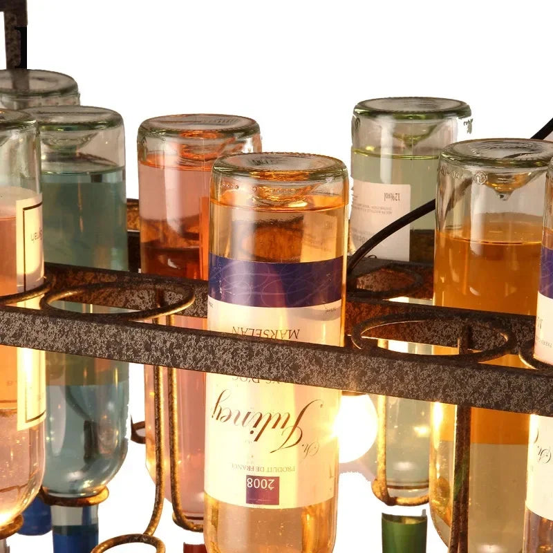 ثريا زجاجات النبيذ المعدنية الصناعية من DecorBites™ لديكور LED للمقهى والبار