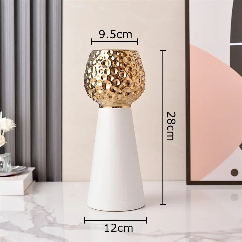 مزهرية سيراميك DecorBites™ الذهبية بنمط المطرقة: أصيص زرع إبداعي لتزيين الطاولات وتنسيق الزهور