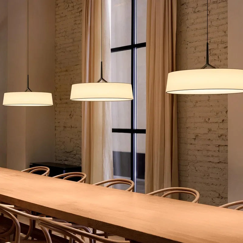 مصباح تعليق Dama LED من DecorBites™: مصباح جزيرة مطبخ بسيط لغرفة الطعام والمعيشة