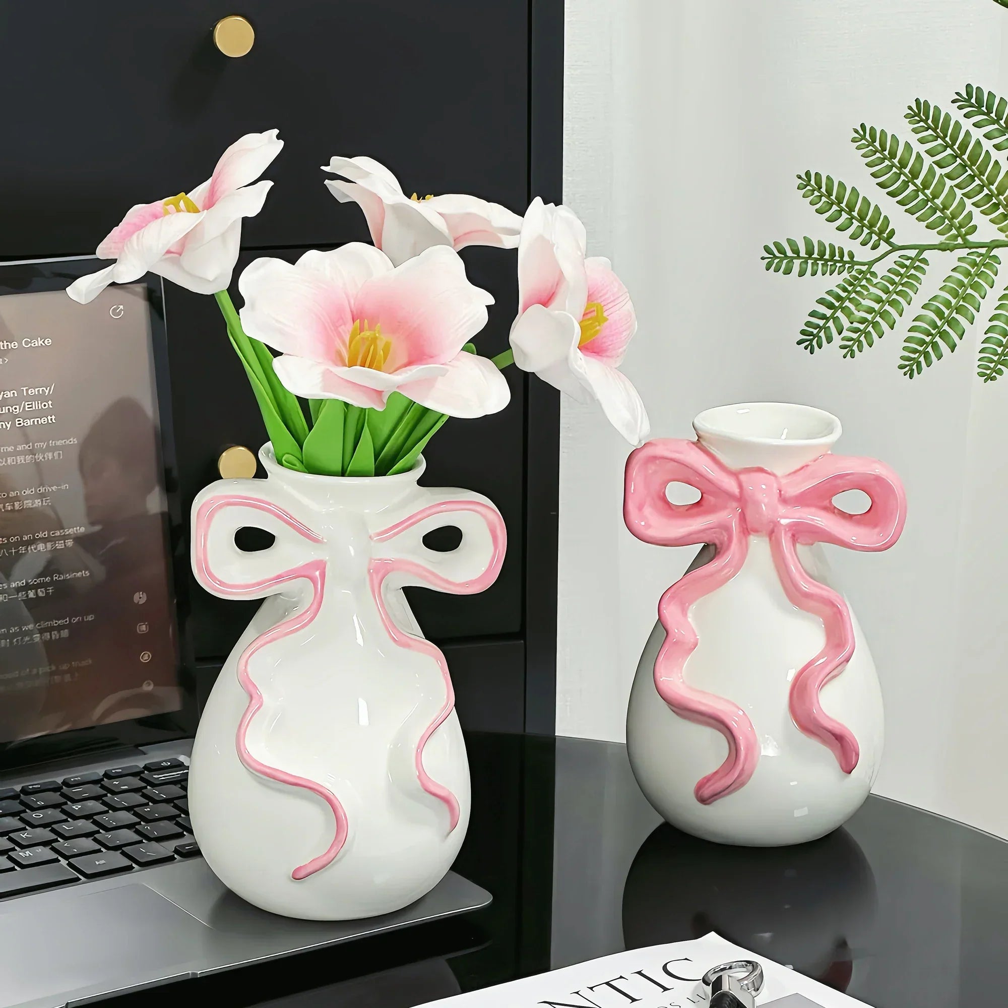 DecorBites™ 3D Ribbon Ceramic Vase with Cute Bow - Home Floral Decoration