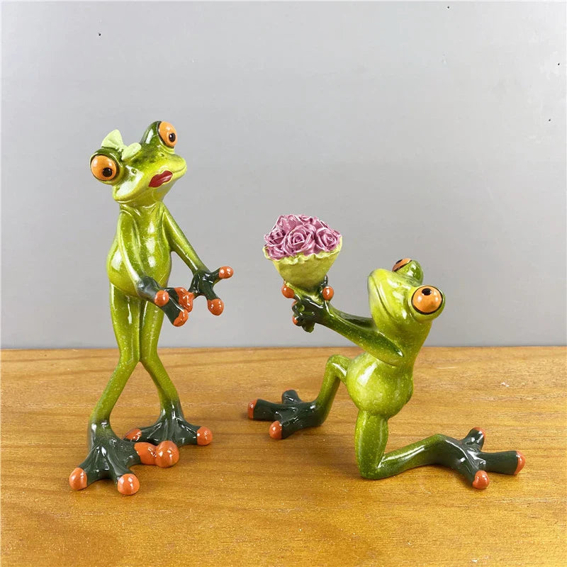 DecorBites™ Statue de couple de grenouilles sur pattes : Statue décorative moderne pour mariage et intérieur